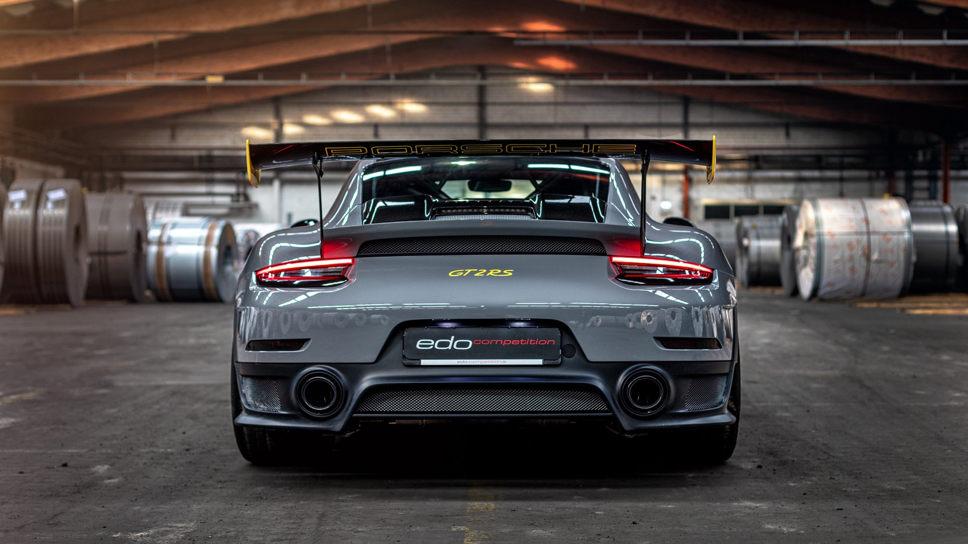 沃尔夫斯堡中场组织达人崭露头角，沃尔夫斯堡中锋