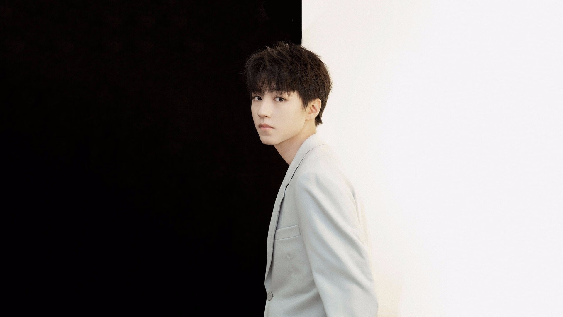 尼克斯队新援在首场比赛中发挥出色，获得认可，尼克斯队2020