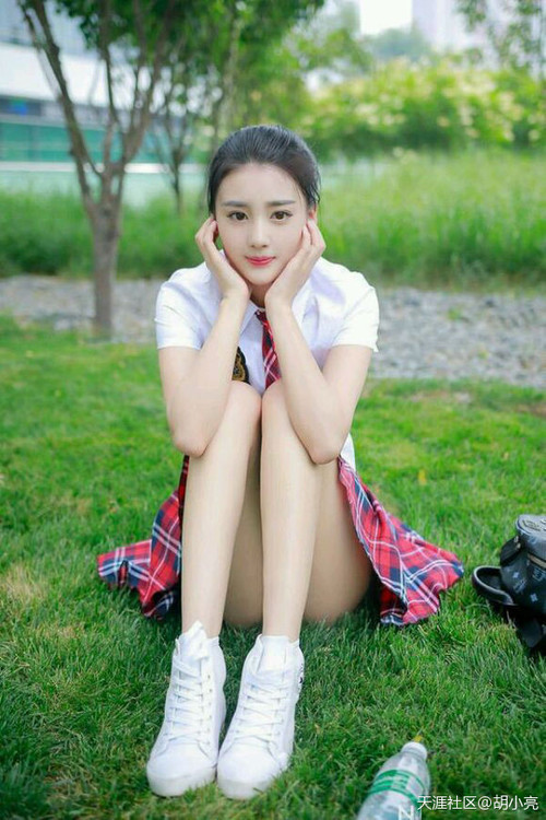 中国女篮防守稳健 多次化解对手攻势，中国女篮真棒